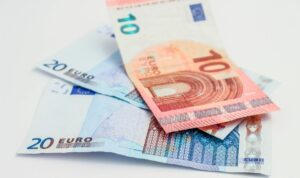Σύνταξη στα 62: Πώς συμπληρώνονται τα 40 έτη ασφάλισης με πλασματικά έτη