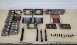 44χρονη προετοιμαζόταν για το Πάσχα – «Πιάστηκε» με πάνω από 700 κροτίδες