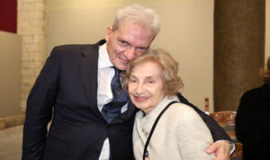 Βαρύ πένθος για τον Δήμαρχο Ηρακλείου Αλέξη Καλοκαιρινό – «Έφυγε» η μητέρα του Λουίζα