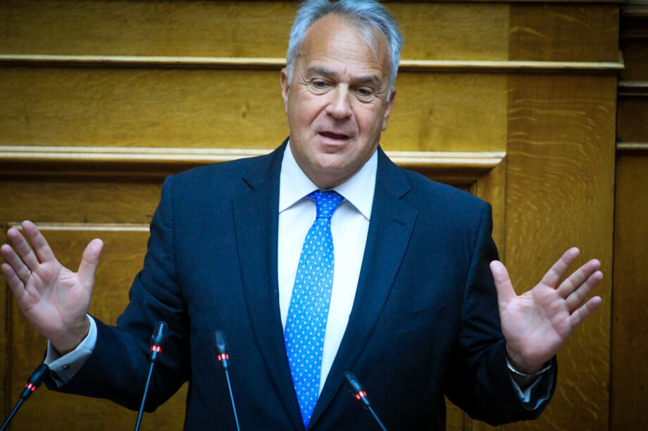 Συζήτηση στην Ολομέλεια της Βουλής επί της προτάσεως που κατέθεσαν ο Πρόεδρος της Κοινοβουλευτικής Ομάδας ΠΑΣΟΚ-ΚΙΝΗΜΑ ΑΛΛΑΓΗΣ, Νίκος Ανδρουλάκης και οι τριάντα ένας (31) Βουλευτές της Κοινοβουλευτικής του Ομάδας, για σύσταση Εξεταστικής Επιτροπής "για την εξέταση του ειδικού ζητήματος δημοσίου συμφέροντος της παράνομης χρήσης του παράνομου λογισμικού Predator στην Ελληνική επικράτεια (87 επαληθευμένες στοχεύσεις σε βάρος φυσικών προσώπων), της εικαζόμενης συμμετοχής της Εθνικής Υπηρεσίας Πληροφοριών (ΕΥΠ) σε υποθέσεις παραβίασης του απορρήτου των επικοινωνιών και παράνομης επεξεργασίας δεδομένων προσωπικού χαρακτήρα, της χειραγώγησης της Εξεταστικής Επιτροπής που συνεστήθη σύμφωνα με την από 29 Αυγούστου 2022 απόφαση της Ολομέλειας της Βουλής και την έρευνα για την ύπαρξη ευθυνών του Πρωθυπουργού Κυριάκου Μητσοτάκη και κάθε άλλου εμπλεκομένου φυσικού ή νομικού προσώπου", Παρασκευή 22 Μαΐου 2026.