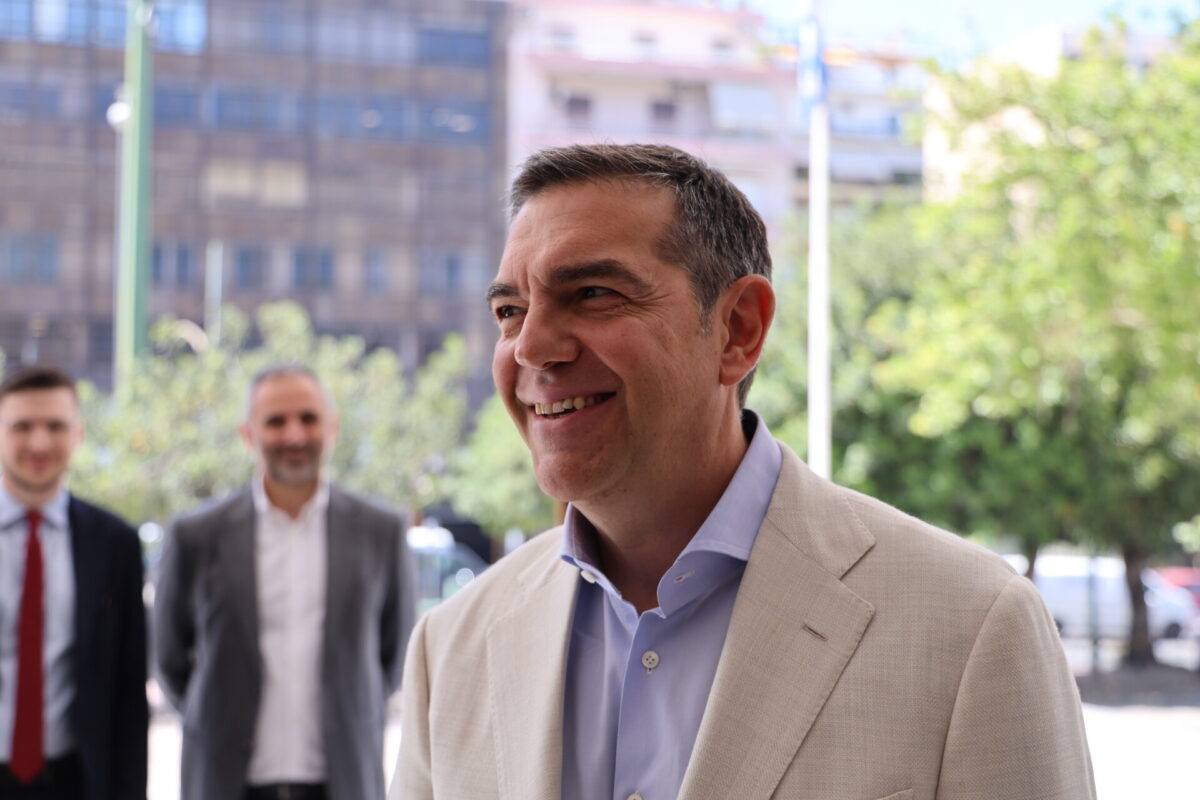 Ο Αλέξης Τσίπρας στον Άρειο Πάγο – Καταθέτει τις υπογραφές της ΕΛΑΣ