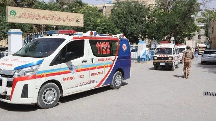 Πακιστάν: Τουλάχιστον 17 νεκροί μετά από σύγκρουση φορτηγού με λεωφορείο