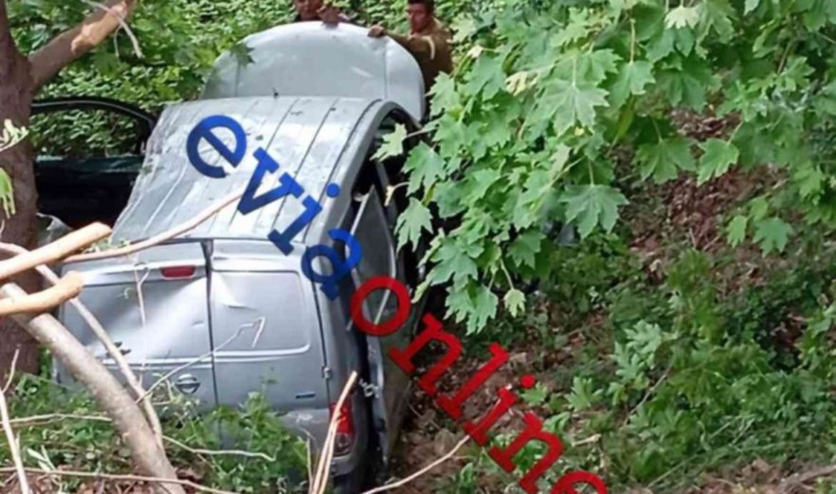 Σοβαρό τροχαίο στην Εύβοια: Αυτοκίνητο κατέληξε σε χαράδρα 10 μέτρων