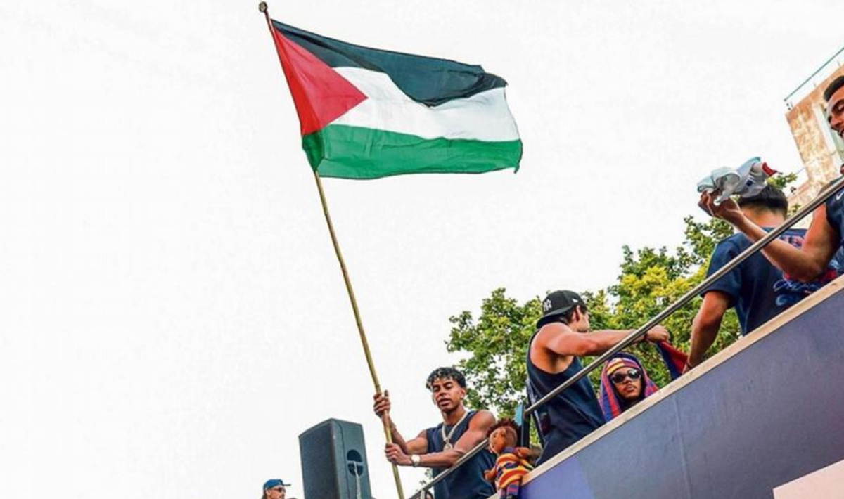 Οι αντιδράσεις για τους πανηγυρισμούς του Γιαμάλ με τη σημαία της Παλαιστίνης