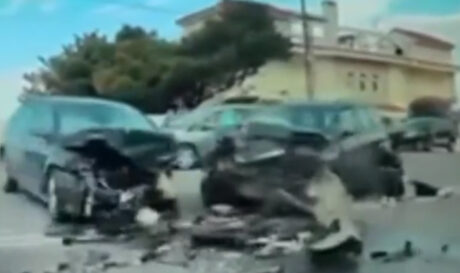 Συγκλονιστικά πλάνα από τη φονική καραμπόλα στην Αθηνών - Σουνίου (βίντεο)