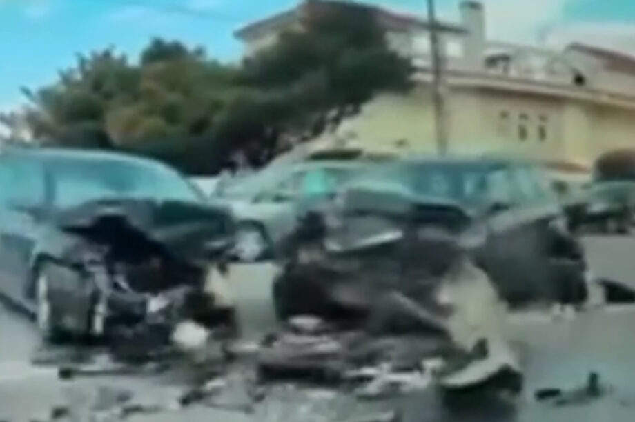 Συγκλονιστικά πλάνα από τη φονική καραμπόλα στην Αθηνών - Σουνίου (βίντεο)