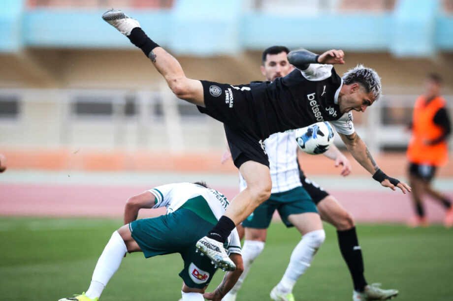 Νους πετάει με Λεβαδειακό