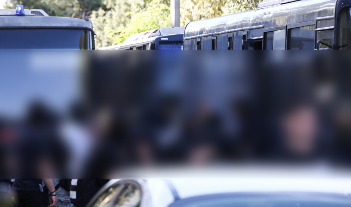 Προφυλακίστηκαν οι έξι από τους οκτώ συλληφθέντες για τη ληστεία στην Κάτω Τιθορέα