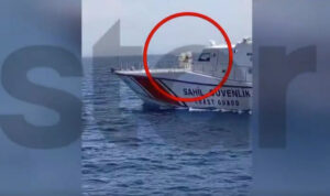 Νέα τουρκική πρόκληση: Απείλησαν με «πενηντάρι» πολυβόλο ψαράδες – Βίντεο