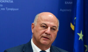 Δικογραφία κατά δύο αδερφών από την Κρήτη για υβριστικό και απειλητικό μήνυμα κατά του Κώστα Τσιάρα