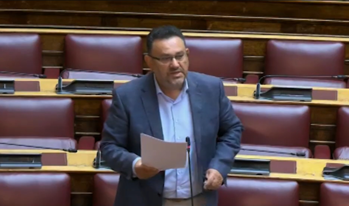Συντυχάκης: «Να δοθούν άμεσα οι οριστικοί τίτλοι ιδιοκτησίας σε δικαιούχους των εργατικών κατοικιών» (βίντεο)
