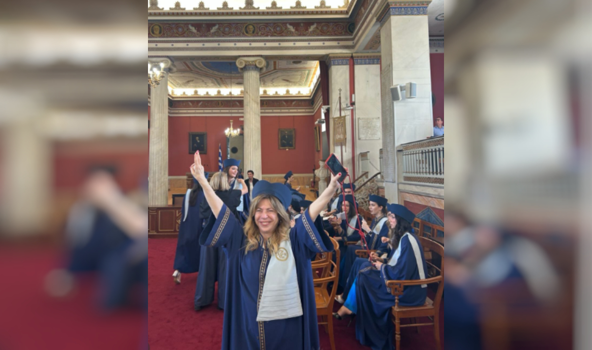 Πτυχιούχος στα 64 η Δήμητρα Παπαδοπούλου!