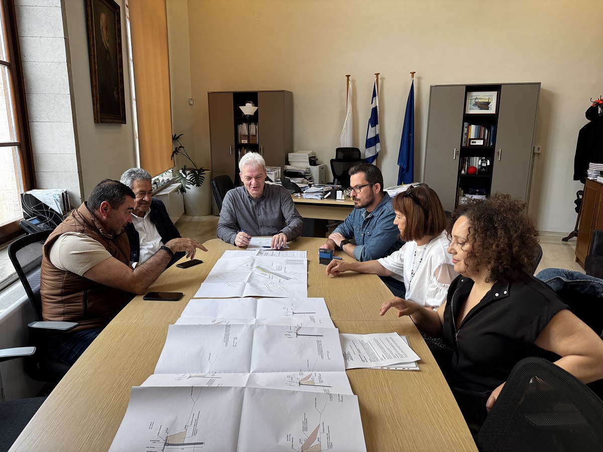 Ηράκλειο: Στην τελική ευθεία η αποκατάσταση του πρανούς στην οδό Ναυαρίνου στη Φορτέτσα