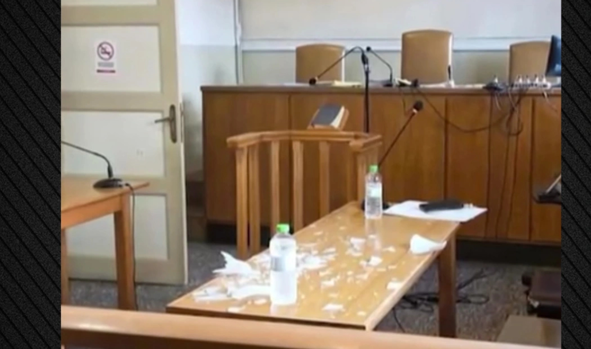 Φωτιστικό έπεσε πάνω σε δικηγόρο κατά τη διάρκεια της δίκης στη Νάουσα
