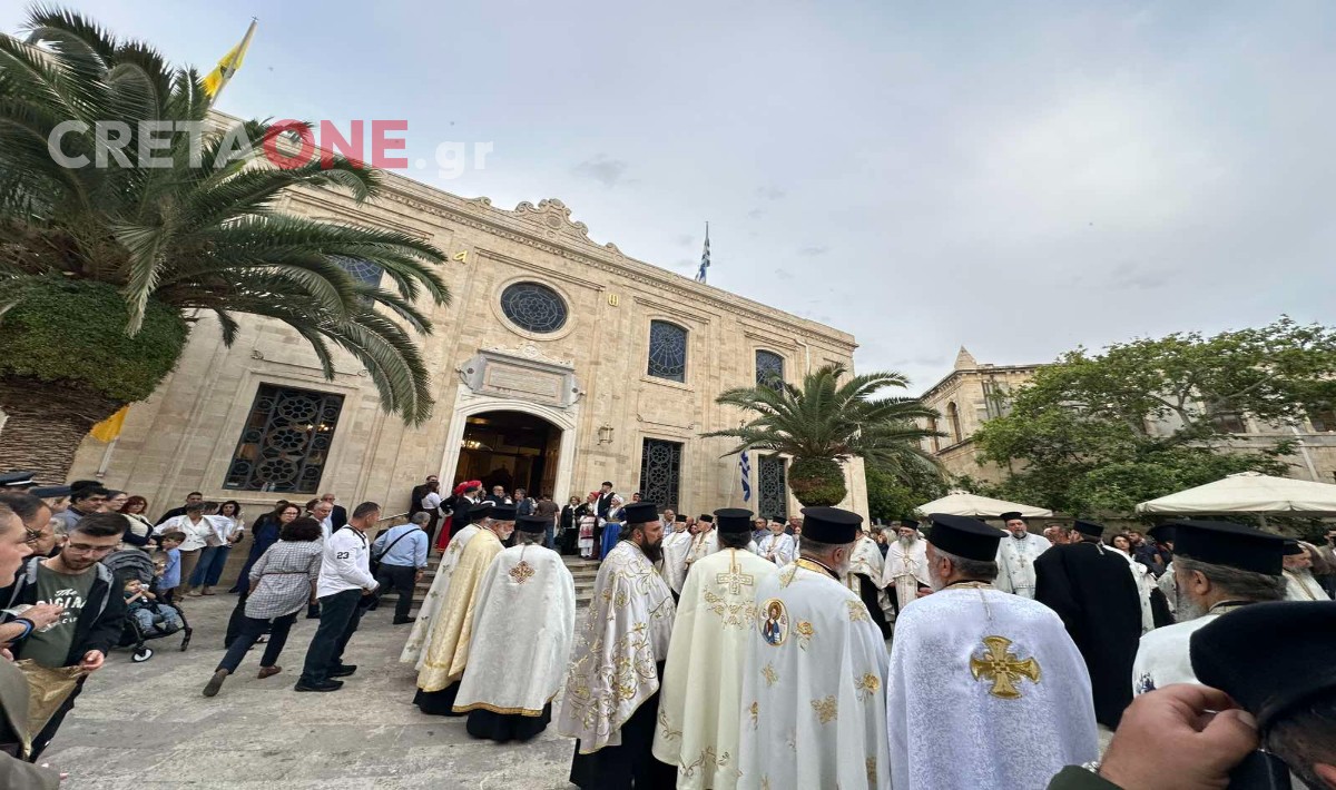 Ηράκλειο: Σε κλίμα κατάνυξης η 60ή επέτειος της επιστροφής της Τιμίας Κάρας του Αγίου Τίτου (φωτογραφίες – βίντεο)