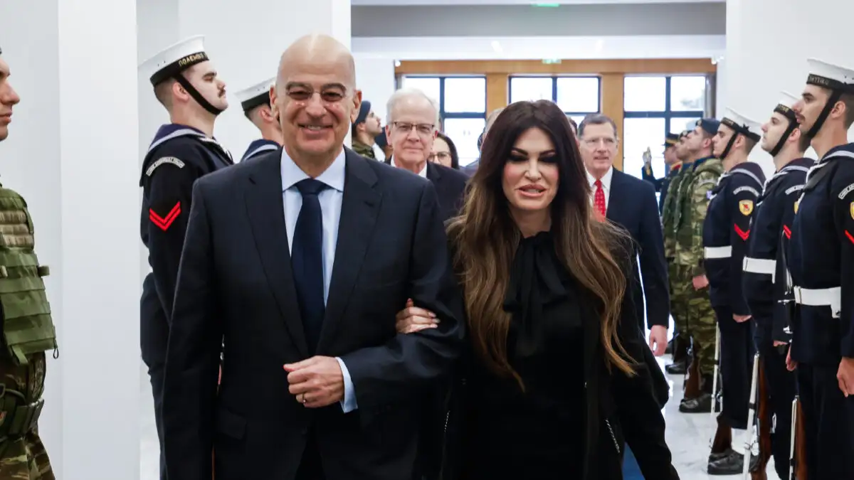 Κίμπερλι Γκιλφόιλ: Ανάρτησε βίντεο με τον Νίκο Δένδια να λέει ότι η Ελλάδα έχει από τις ισχυρότερες αεροπορίες στον πλανήτη