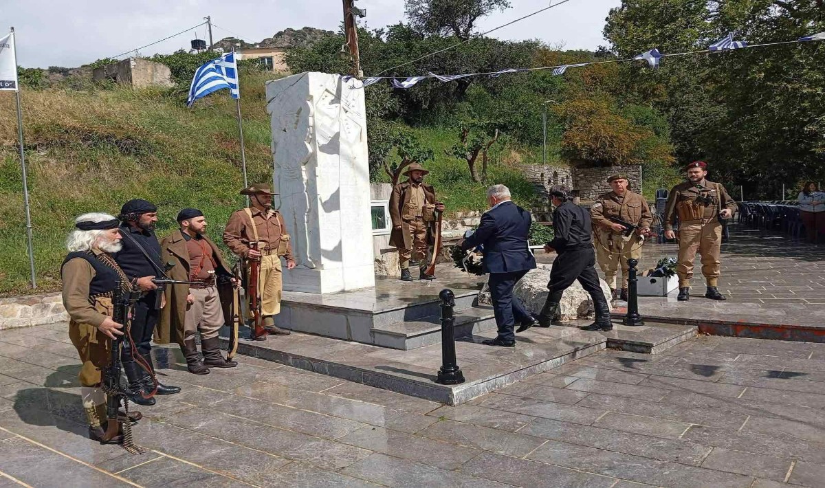 Μαγαρικάρι: Το χωριό του Καπετάν Πετρακογιώργη τίμησε τους Πεσόντες (φωτογραφίες)
