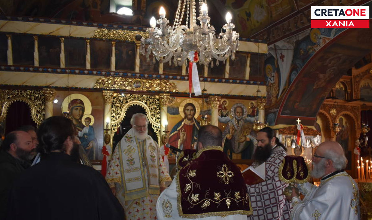 Χανιά: Με κλίμα κατάνυξης πραγματοποιήθηκε ο εορτασμός του Αγίου Παντελεήμονα στη Χώρα Σφακίων (φώτο)