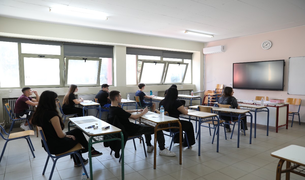 Σχολεία: Ξεκινούν αύριο Δευτέρα οι προαγωγικές και απολυτήριες εξετάσεις στα Λύκεια όλης της χώρας
