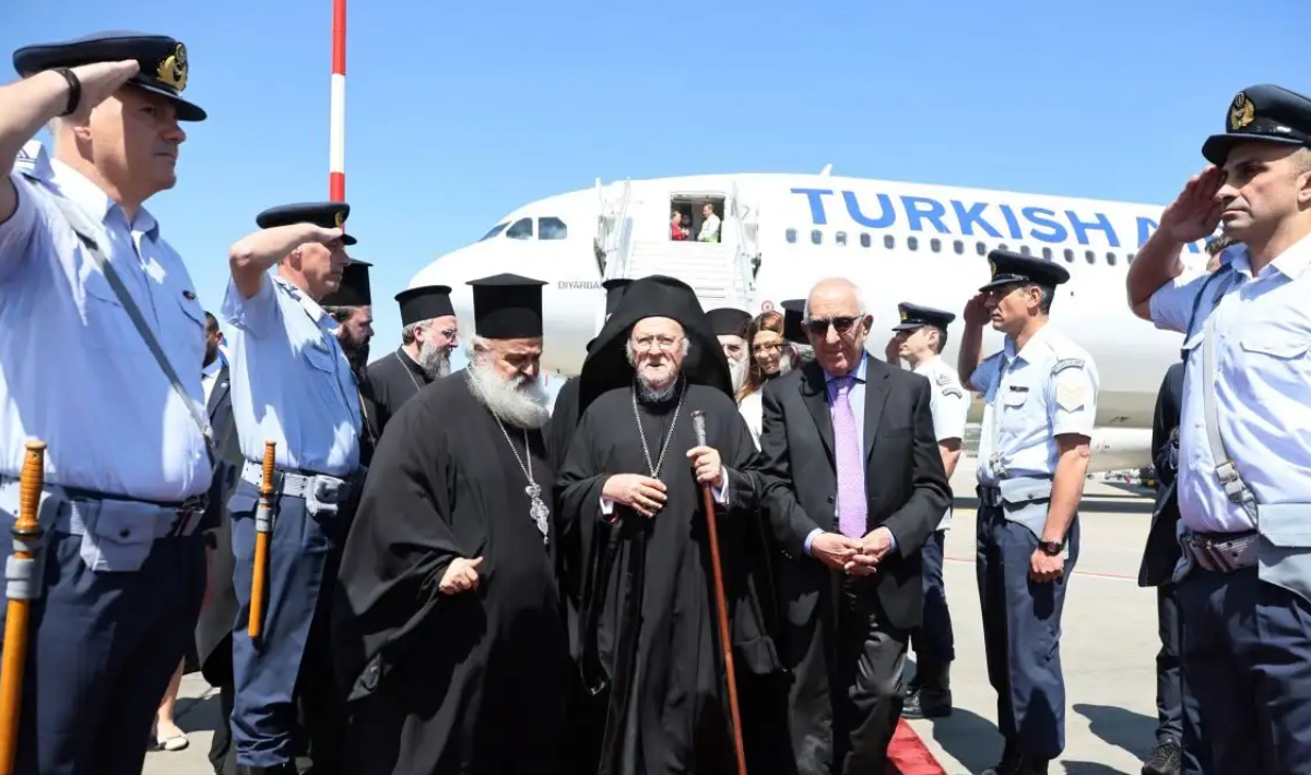 Ο Πατριάρχης Βαρθολομαίος στη Βουλή για την πρώτη του ομιλία μετά το 1999