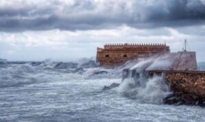 Το Κεντρικό Λιμεναρχείο Ηρακλείου προειδοποιεί για έντονα καιρικά φαινόμενα αύριο Δευτέρα 4/5