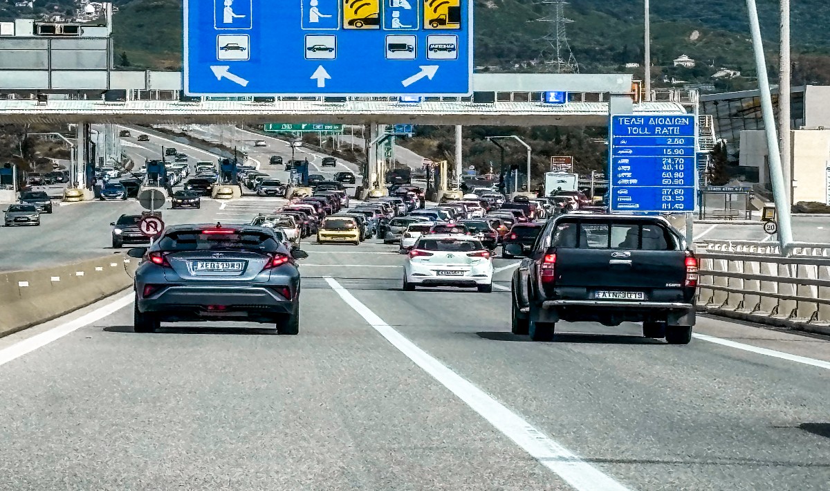 Τριήμερο Πρωτομαγιάς: Ομαλά εξελίσσεται η επιστροφή των εκδρομέων προς τα αστικά κέντρα
