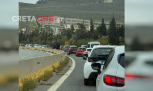 Με ουρές χιλιομέτρων η έξοδος των Ηρακλειωτών για το τριήμερο της Πρωτομαγιάς – Δείτε φωτογραφίες