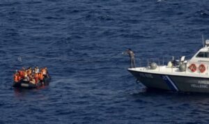 Νέα επιχείρηση διάσωσης 36 μεταναστών νότια των Καλών Λιμένων