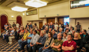 Κρήτη: «Όχι» στη δομή μεταναστών στις Μαλάδες, λέει η Περιφέρεια