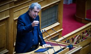 Πολάκης σε Μητσοτάκη: «Έχεις μαζέψει τους ακροδεξιούς του ΛΑΟΣ και έχεις κάνει τη ΝΔ του Καραμανλή, ΕΡΕ του 50!»