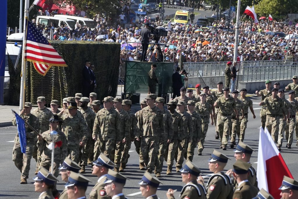 Mια «μικρή πόλη» θα κατασκευάσει η Πολωνία για τους 5.000 Αμερικανούς στρατιώτες