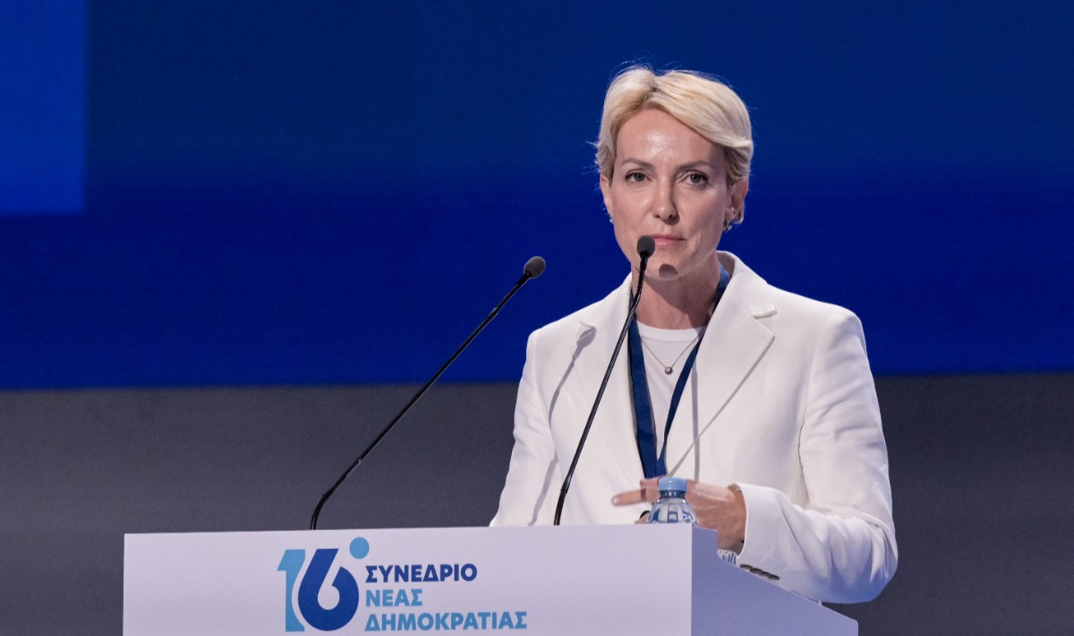 Σδούκου: «Ο Τσίπρας επιστρέφει με «περιτύλιγμα» αλλά με καμία ουσία»