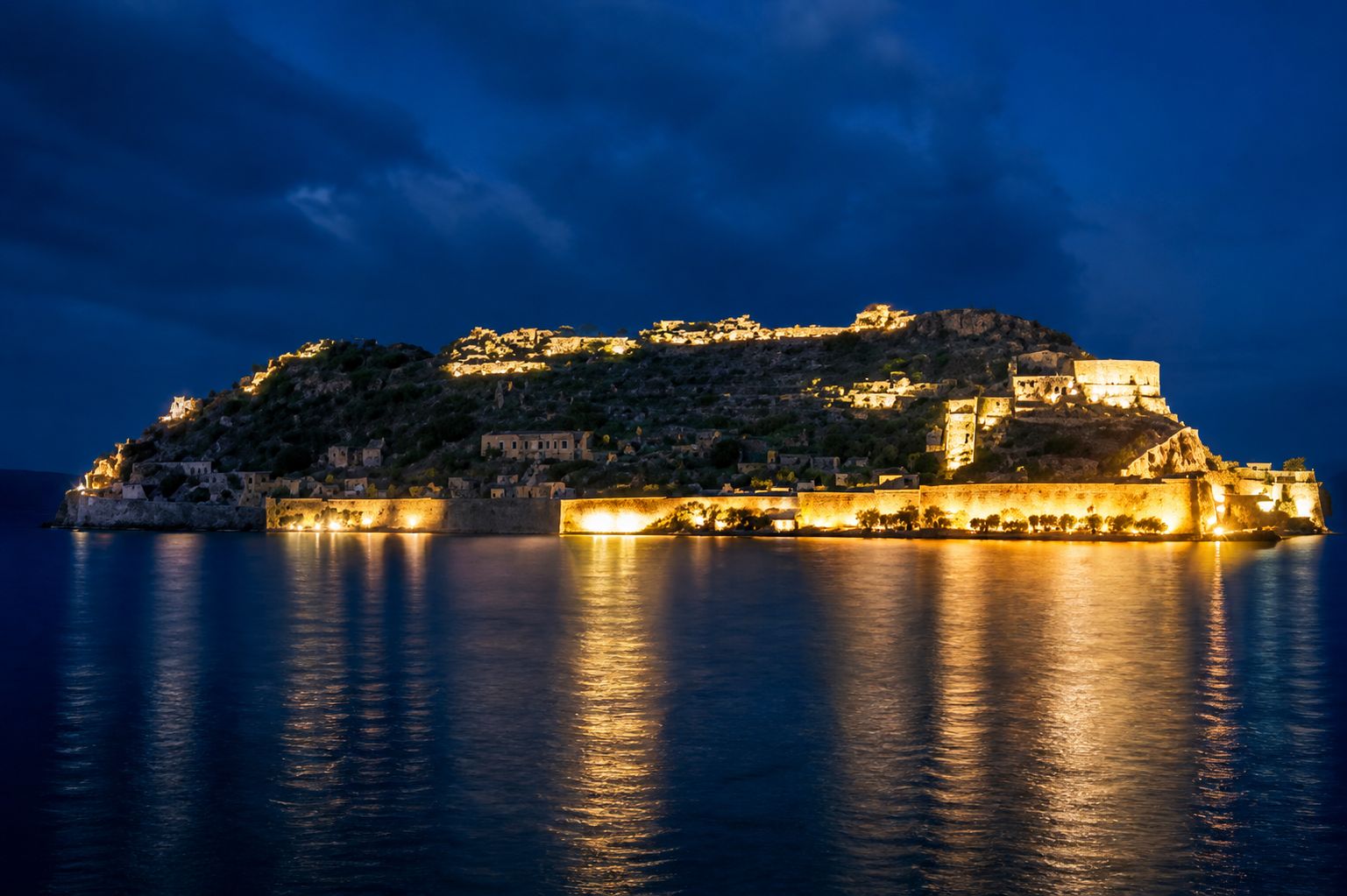 φωτίστηκε η Σπιναλόγκα