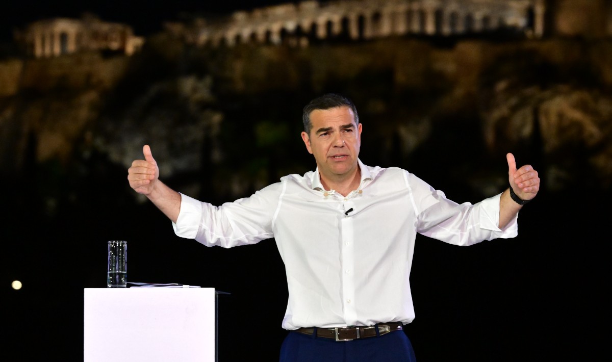 Κυβερνητική επίθεση στο νέο κόμμα Τσίπρα – Μητσοτάκης: «Ο ΣΥΡΙΖΑ με άλλο ΑΦΜ;»