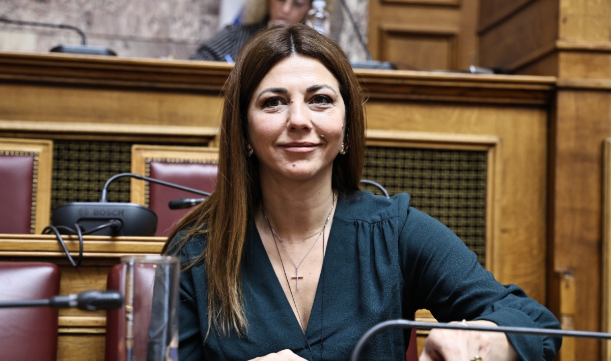 Ζαχαράκη για Πανελλαδικές Εξετάσεις: «Να μην κρίνεται το μέλλον των μαθητών σε μία τρίωρη εξέταση»
