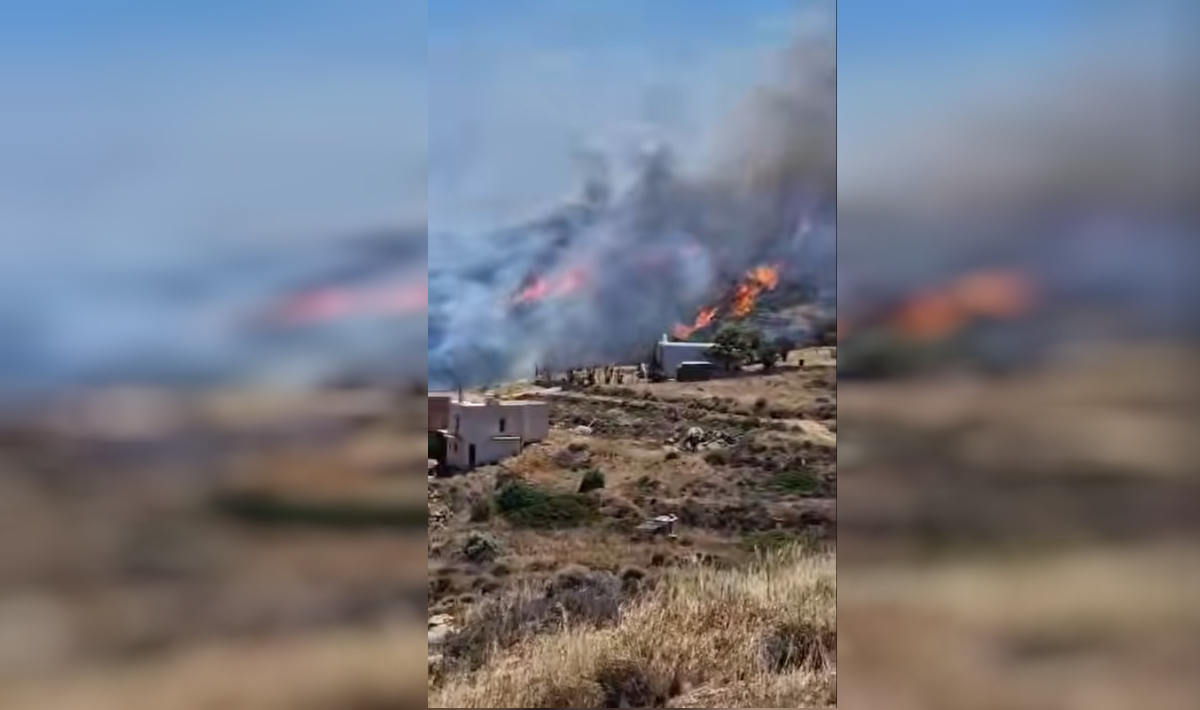 Σύρος: Μεγάλη φωτιά στα Τρία Λαγκώνια, μήνυμα από το 112 για εκκένωση οικισμού! (βίντεο)
