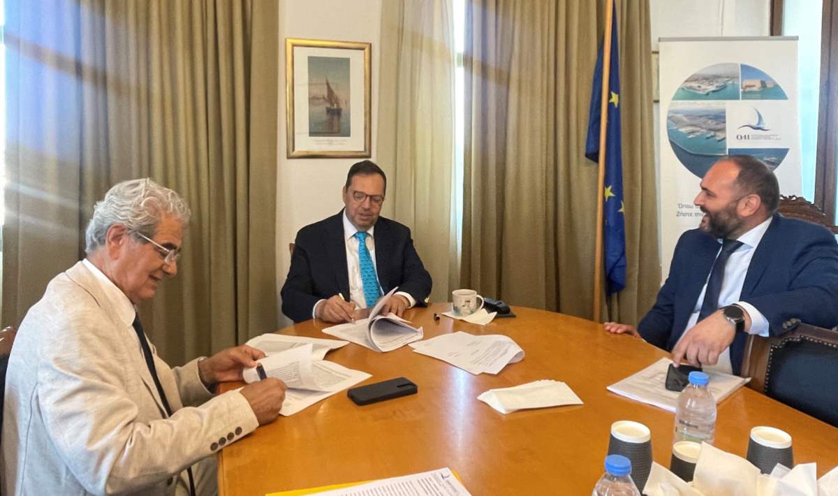 Υπογραφή σύμβασης ΟΛΗ – HEC για την ολιστική διαχείριση υγρών αποβλήτων στο Λιμάνι του Ηρακλείου