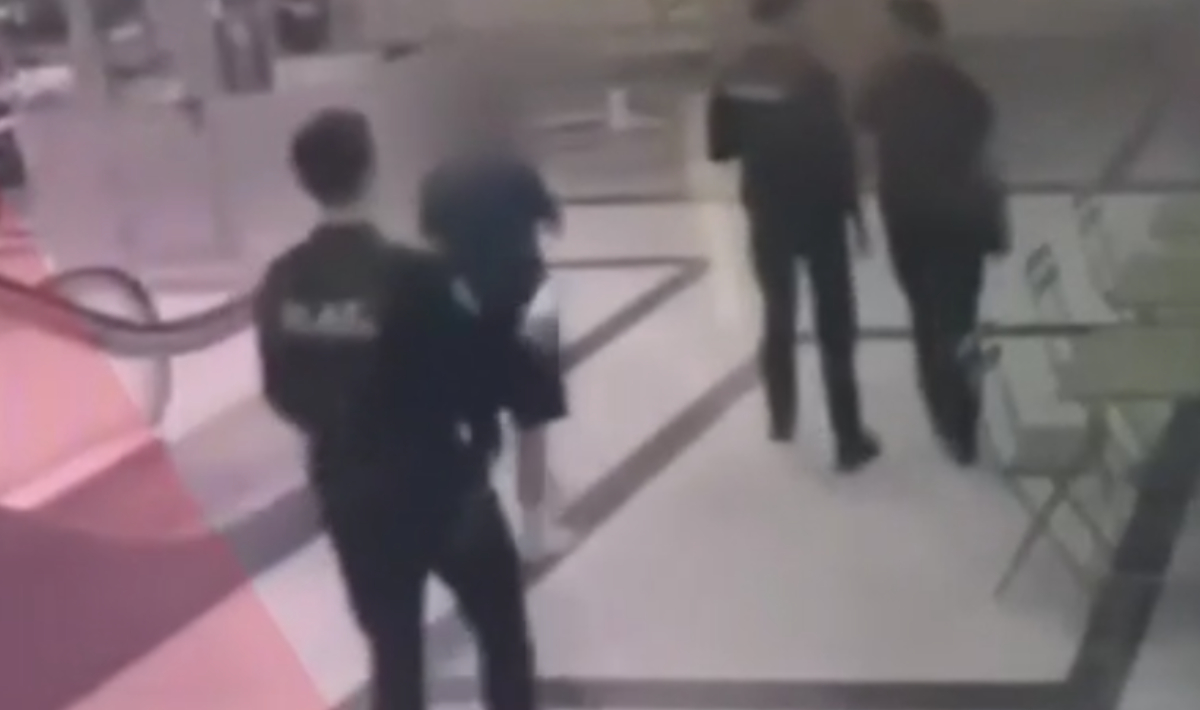 Γονείς καταγγέλλουν έφοδο αστυνομικών σε σχολική γιορτή στα βόρεια προάστια – Τι συνέβη