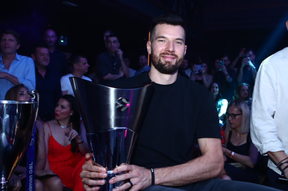 Πίτερς Τρόπαιο