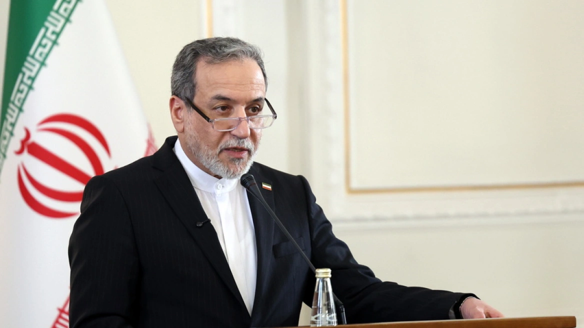Αραγτσί: Εφαρμόζουμε με ακρίβεια τις κατευθύνσεις του Χαμενεΐ