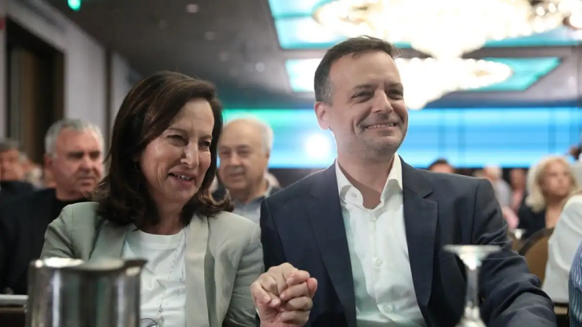 Νέο «καρφί» Διαμαντοπούλου για τα περί συνεργασιών του Δούκα