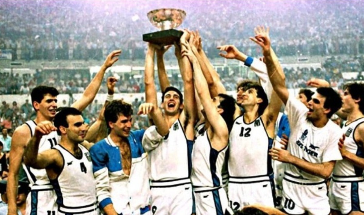 Η μαγική νύχτα, ο Τόμας Έλιοτ και η φωνή του Φίλλιπου Συρίγου