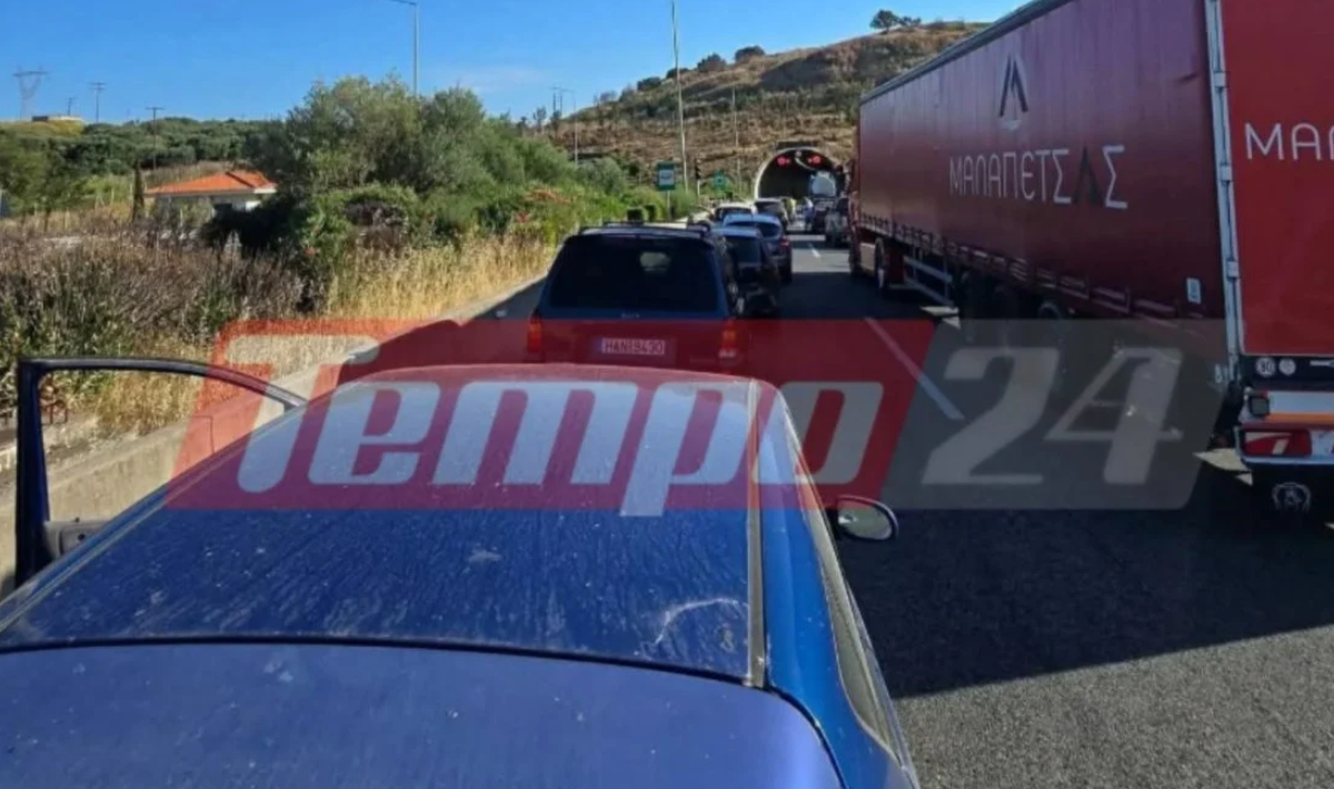 Πάτρα: Ασθενοφόρο που μετέφερε ασθενή έπιασε φωτιά στην Περιμετρική