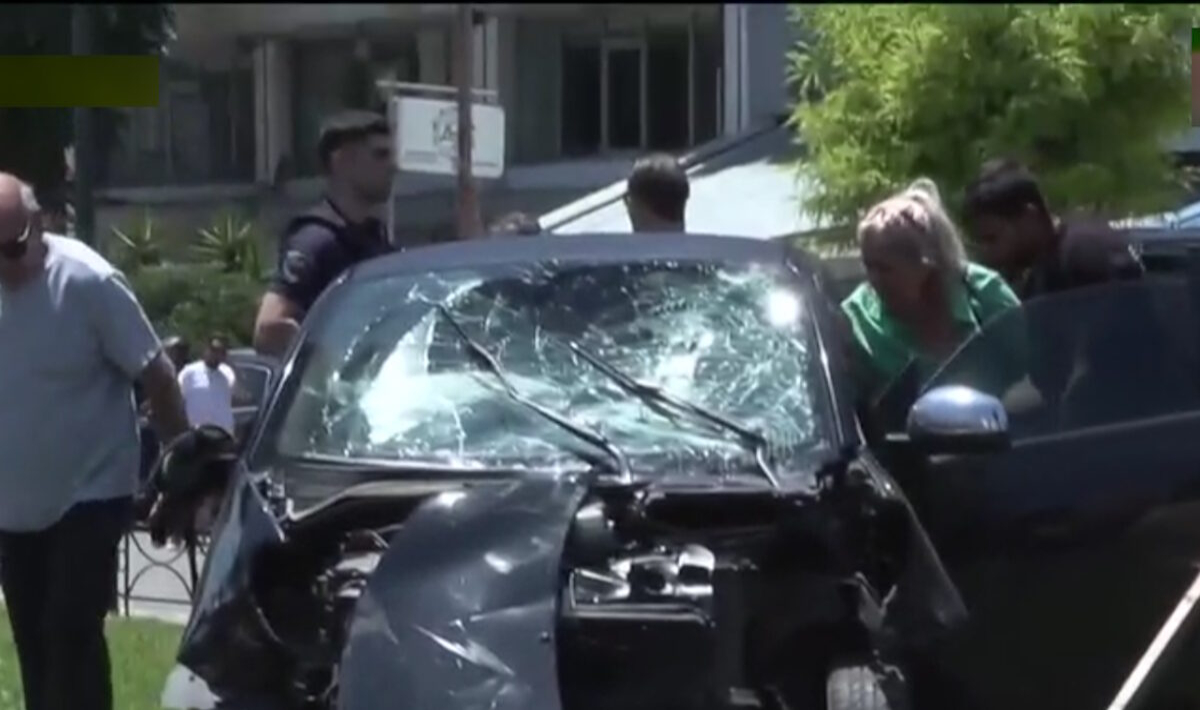 Τροχαίο ατύχημα στην Καλλιθέα: Στο νοσοκομείο σε κρίσιμη κατάσταση 60χρονος διανομέας