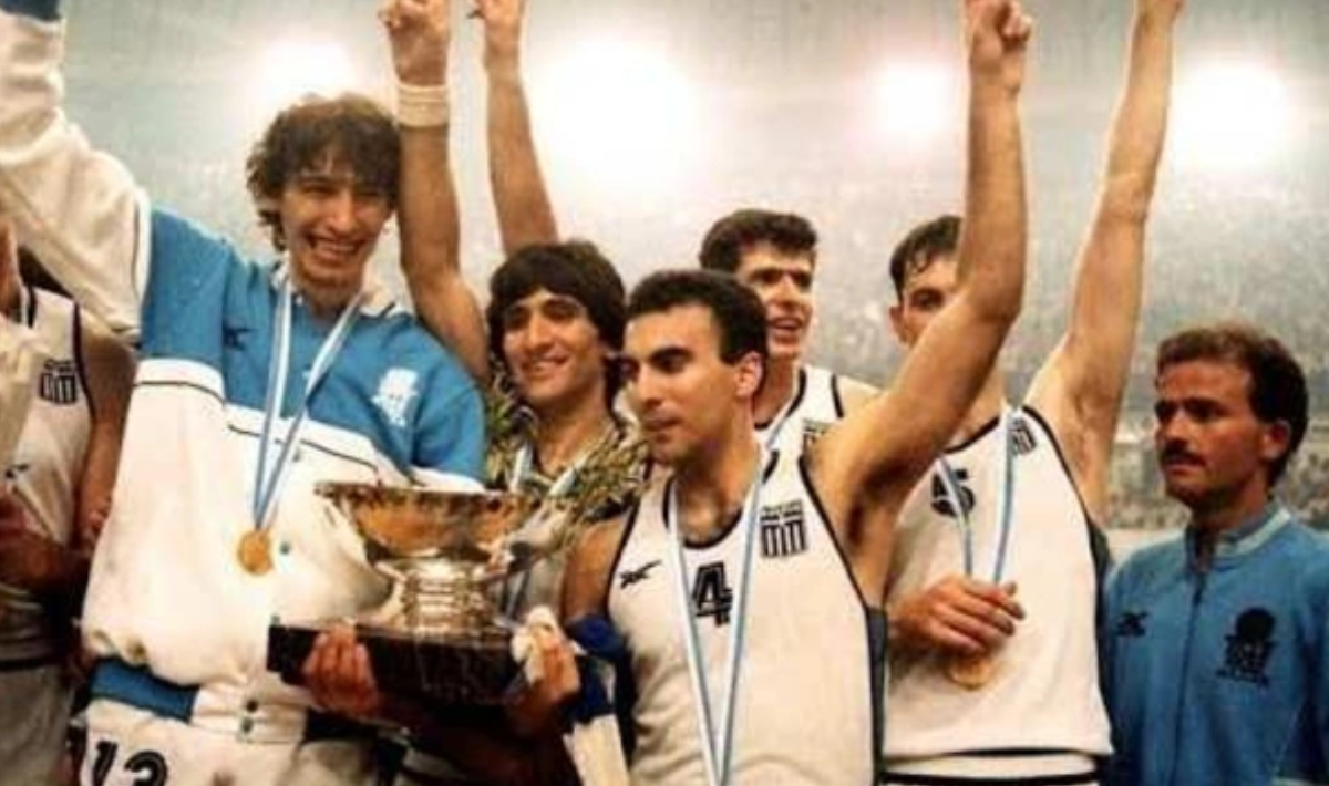 «15 τηλεόρασεις»: Οι εξωπραγματικές αμοιβές που έλαβε η Εθνική του ’87