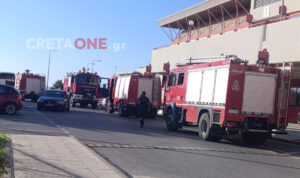 Ηράκλειο: Συναγερμός στην Πυροσβεστική – «Έσκασε» προβολέας στα Δύο Αοράκια (φωτογραφίες)