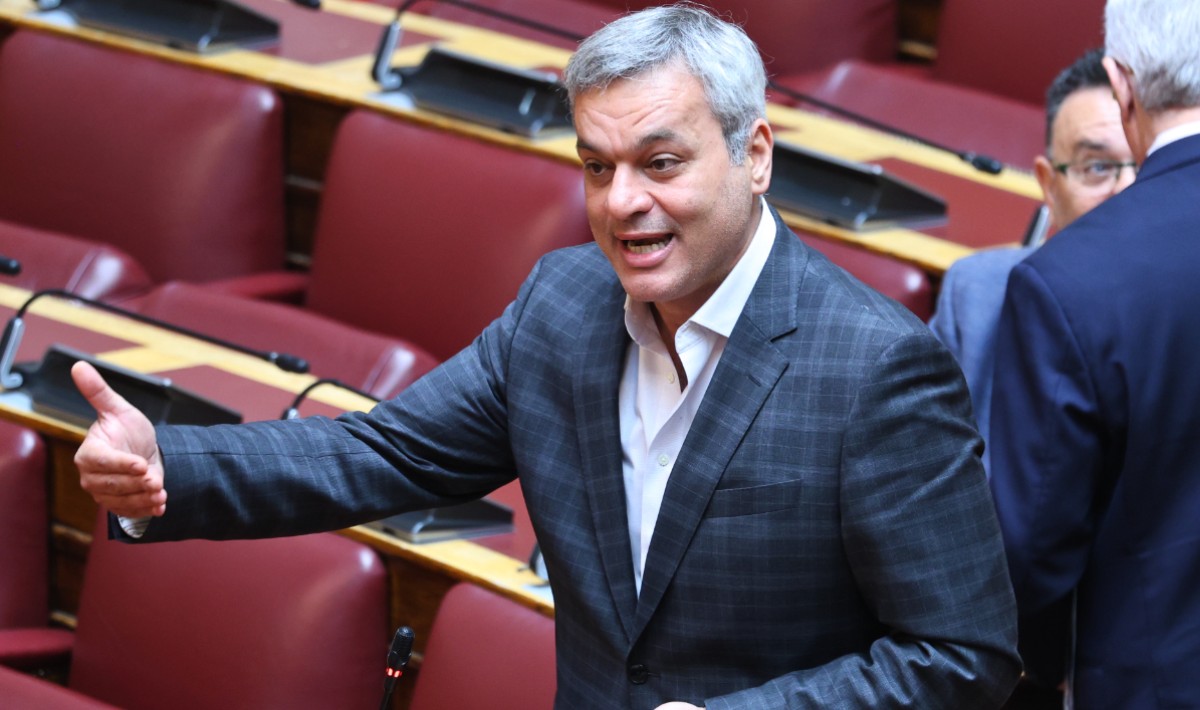 Μαμουλάκης για δάνεια Νόμου Κατσέλη: «Οι πολίτες θα πληρώσουν τα 500 εκ. ευρώ που έκλεψαν οι τράπεζες» (Βίντεο)