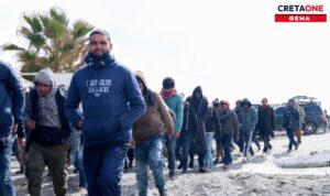 «Δεν θα αφήσουμε να γίνει ό,τι θέλει ο Πλεύρης» – Σφοδρές αντιδράσεις για τη δομή μεταναστών στην Ηρακλείου – Μοιρών
