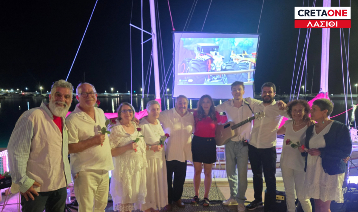Η Coro Sitia «κατέκτησε» το λιμάνι της Σητείας με μια ξεχωριστή μουσική εμπειρία (Βίντεο)