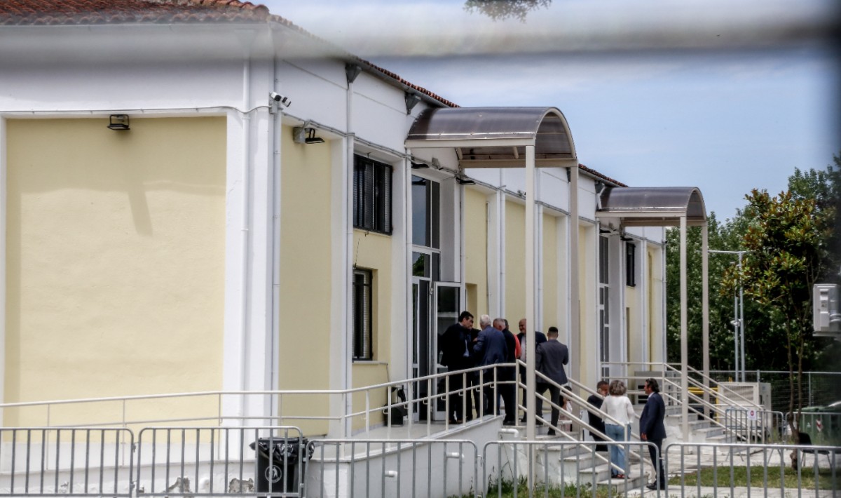 Τέμπη: Έντονη διαμαρτυρία των Δικηγορικών Συλλόγων για τον αποκλεισμό τους από τη δίκη